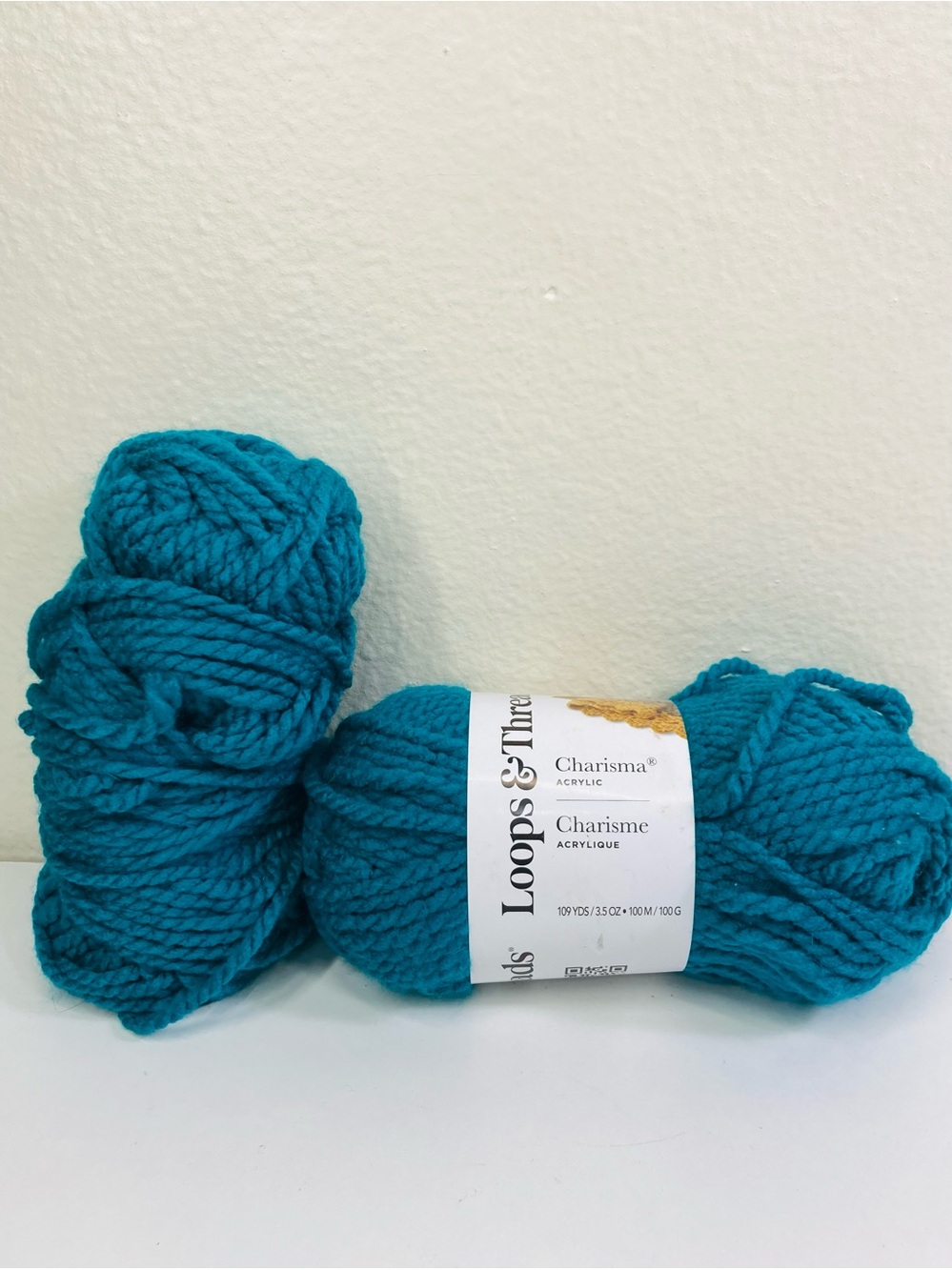 1 NWT + 70g Charisma Teal Acrylic Chunky Yarn